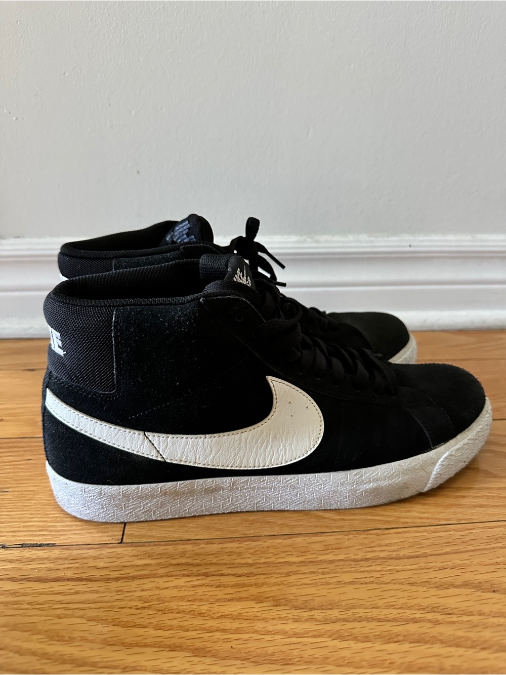 Nike SB Blazzers -  Men’s Black Suede - Size 12 Mens - Good Condition